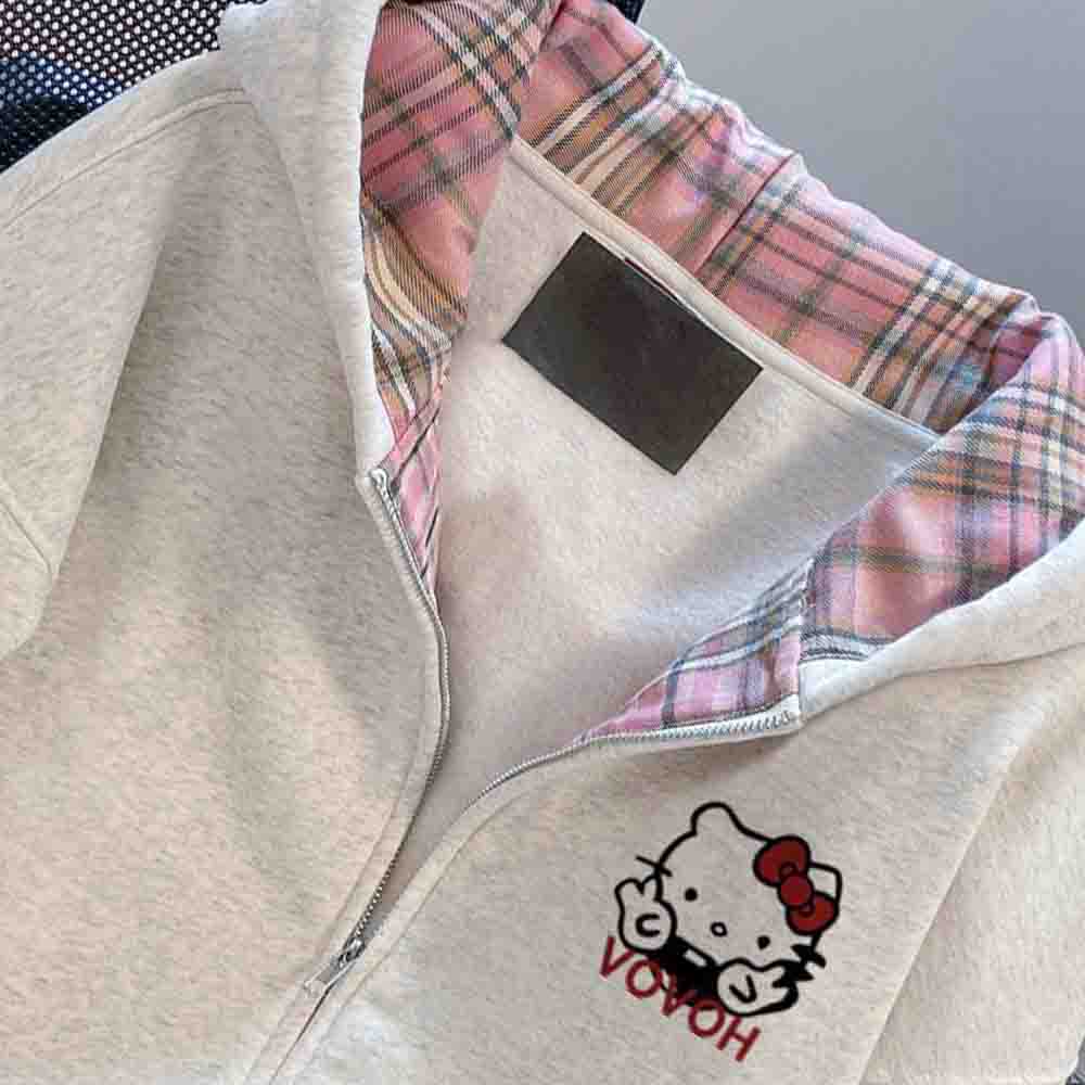 Hello Kitty Women's Hooded Swe - Winter Clothing Equipment 评论和价格